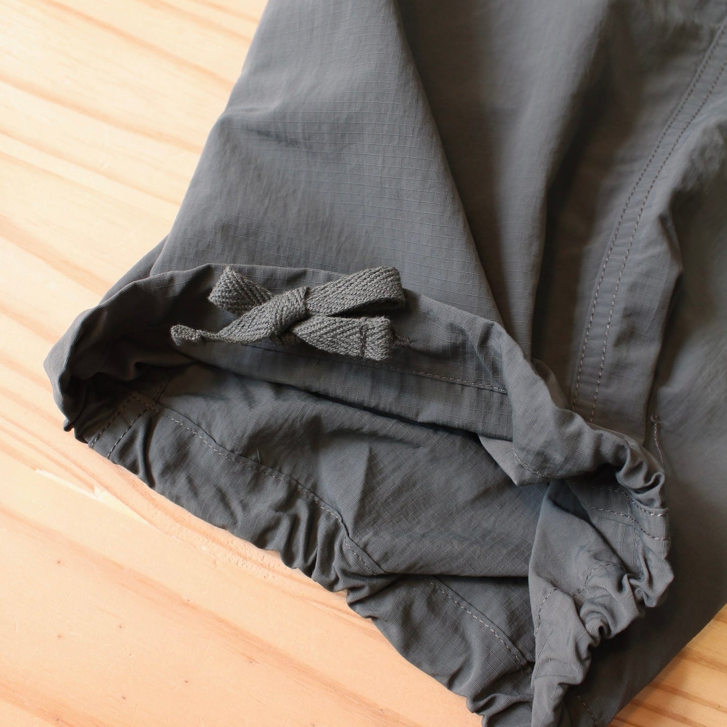 ARMY TWILL -
RIP STOP CARGO PANTS