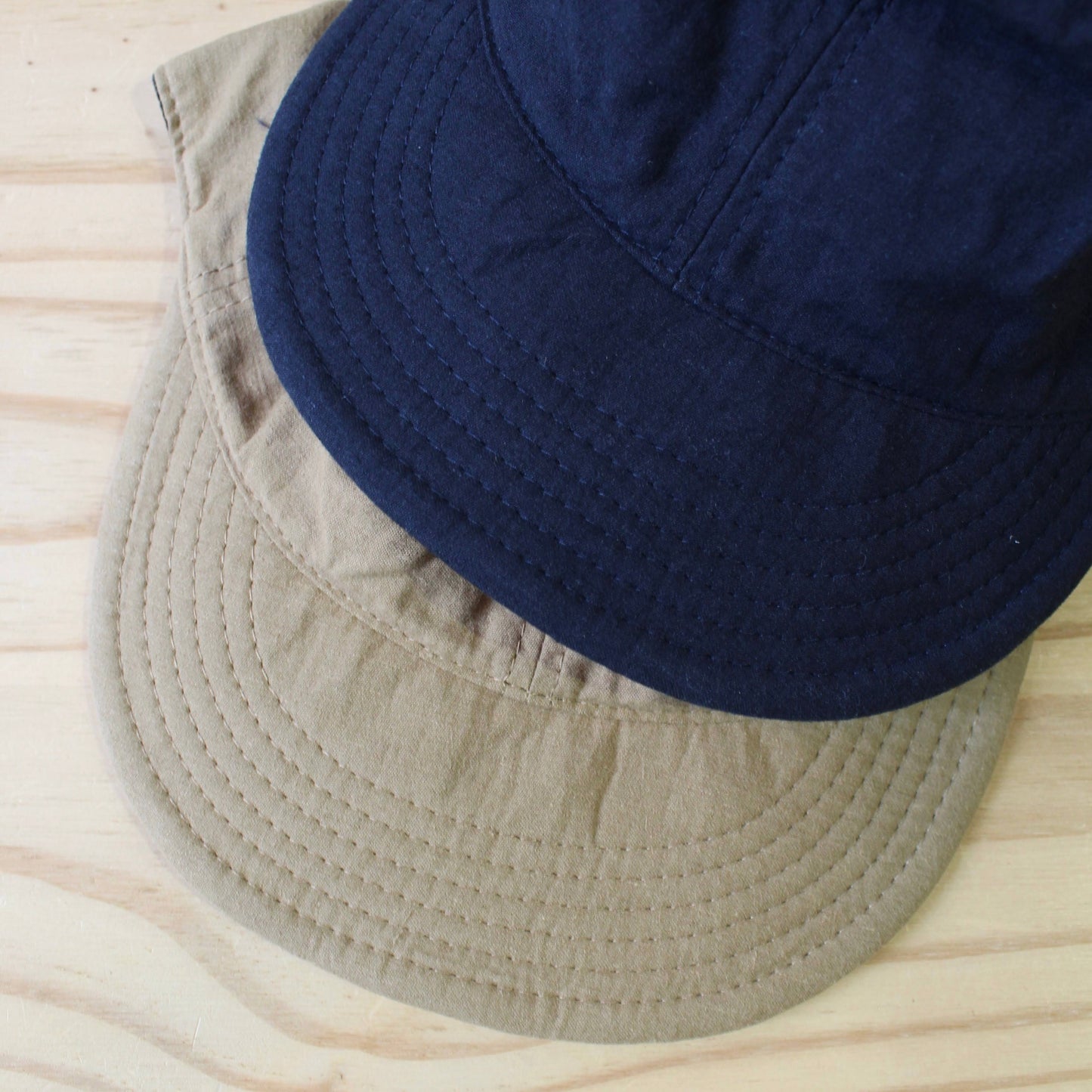 HIGHER -
COTTON LINEN VINTAGE BACKSATIN CINCH BUCKLE CAP