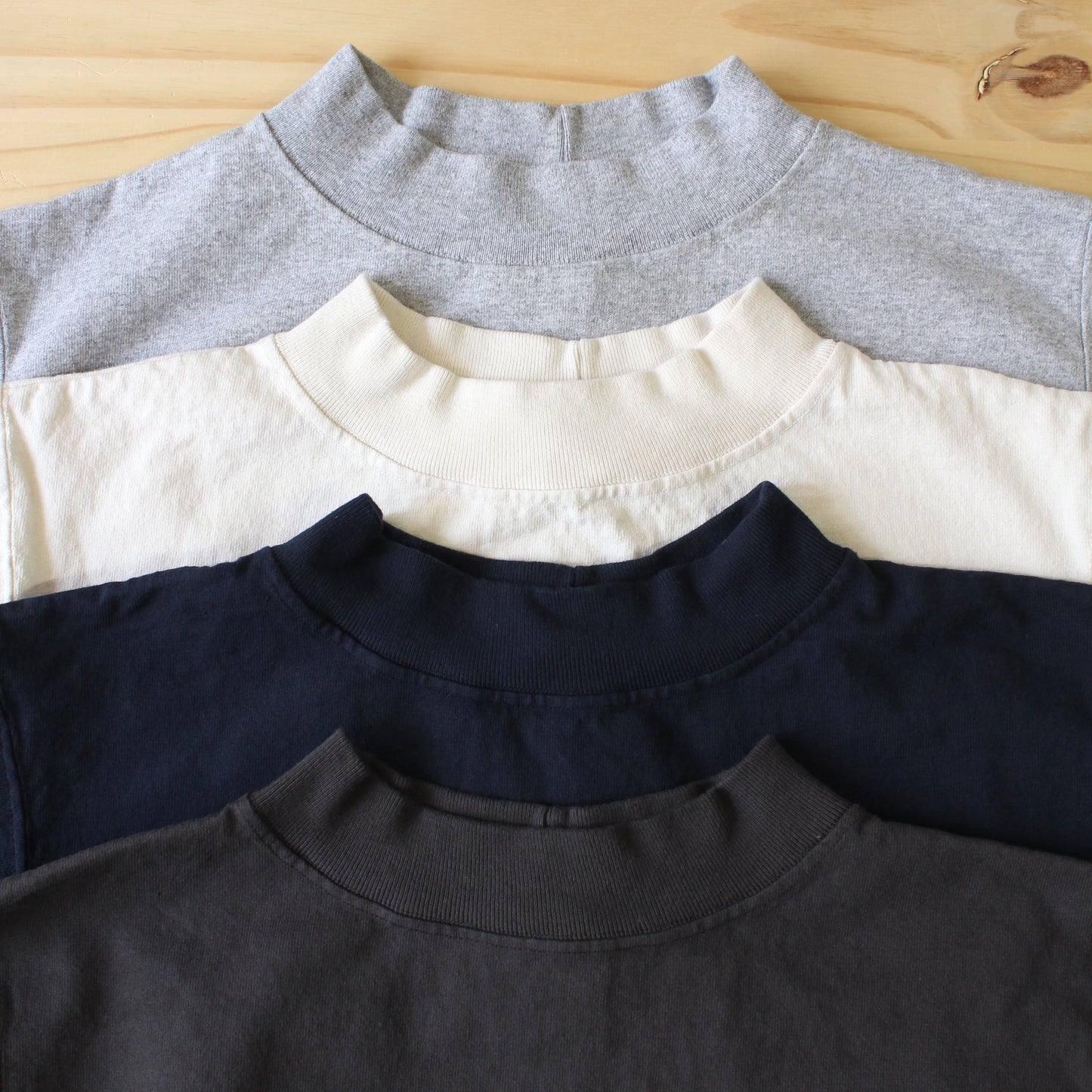 GOODWEAR (Japanese version)
- MOCK NECK L/S POCKET TEE