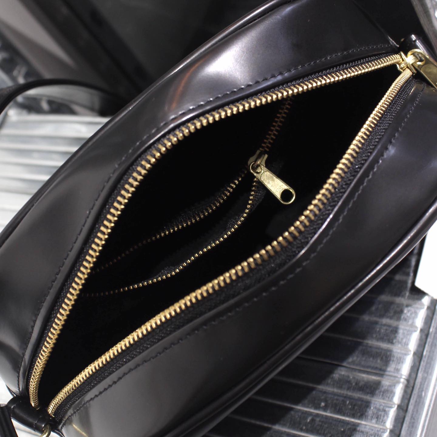 CLASKA Gallery & Shop “DO” - ARCH SHOULDER BAG