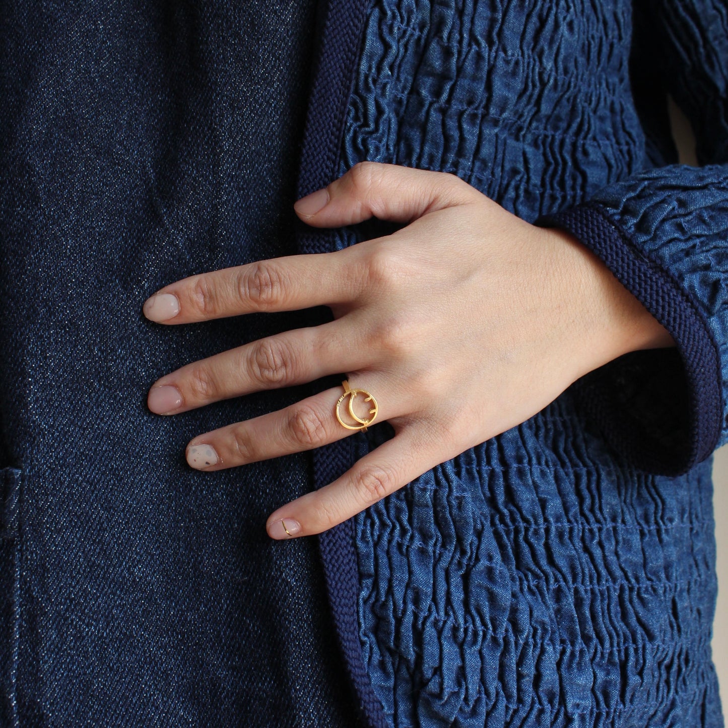 Atease -
SMILE OPEN WORK RING