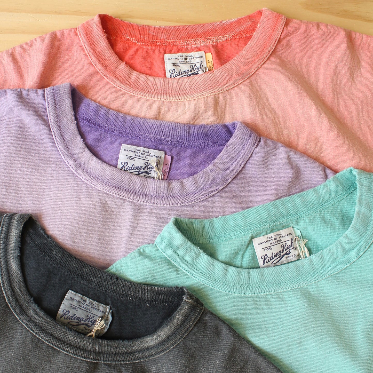 RIDING HIGH TOKYO -
USA JERSEY SUN FADE POCKET TEE