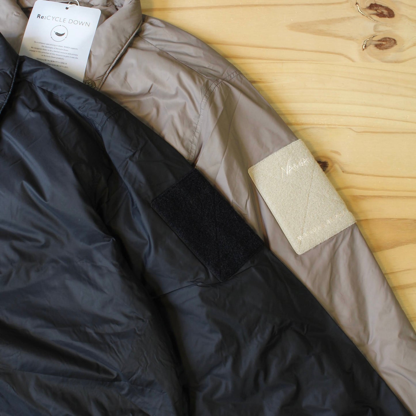 MANUAL ALPHABET X NANGA -
EQUIPMENT DOWN SNAP SHIRT