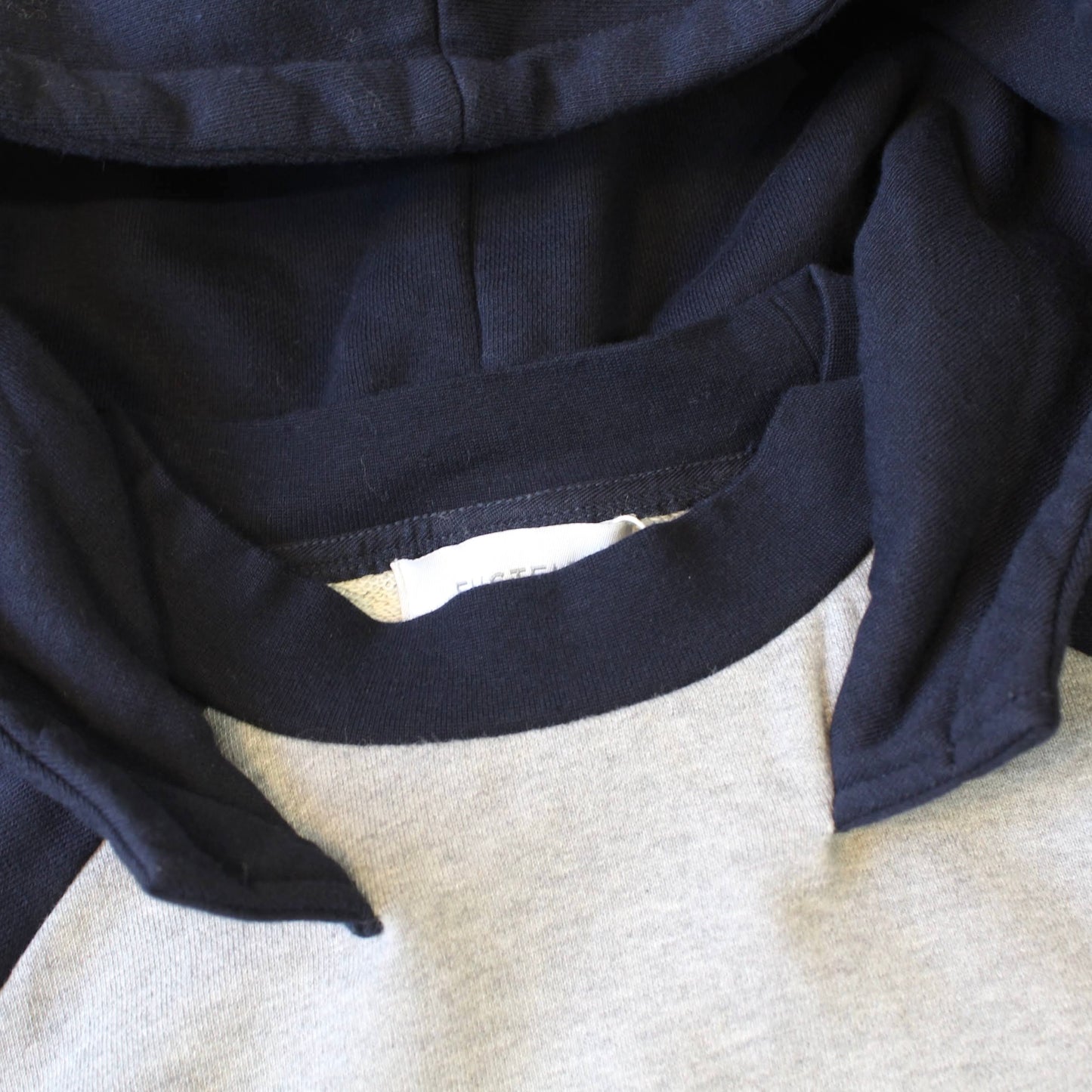 FLISTFIA -
2 TONE AFTER HOODED