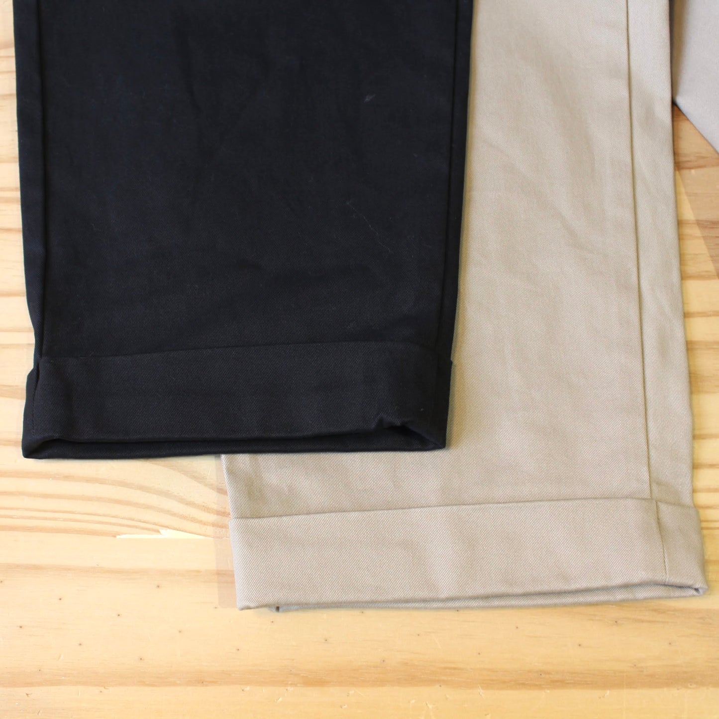 WILD THINGS JAPAN -
2 TUCK PANTS