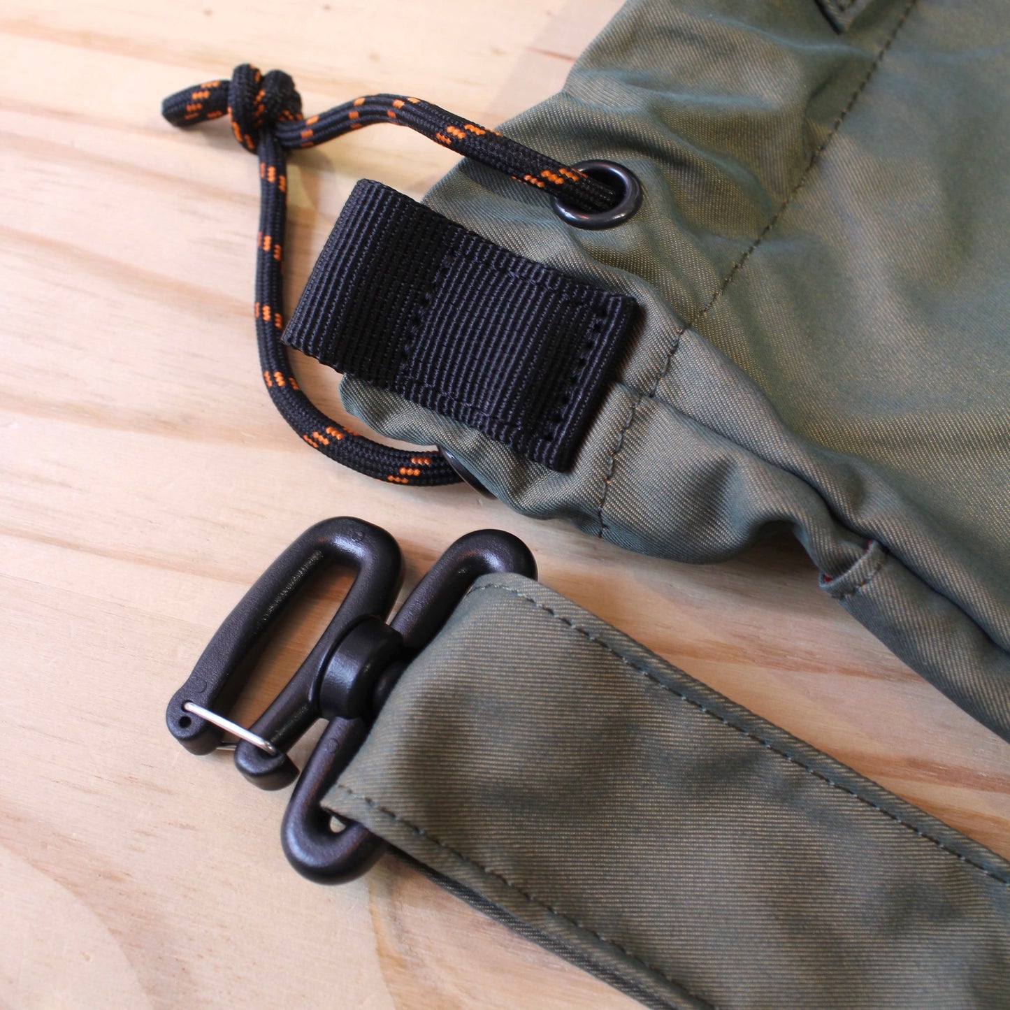 UNIVERSAL OVERALL JAPAN -
Gabardine 2Way Pouch L