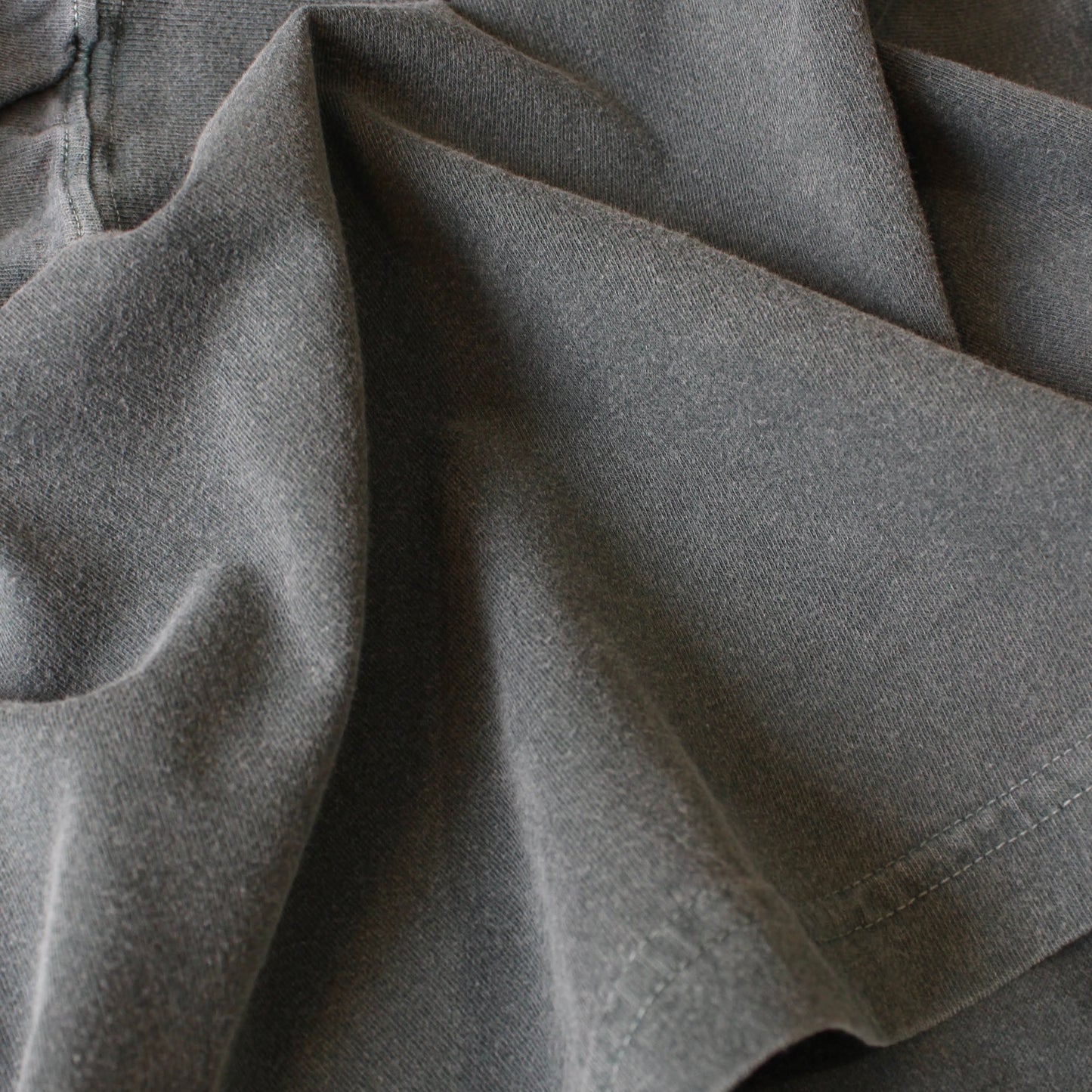 REDWOOD CLASSICS -
MOUNTAIN L/S CREW NECK TEE
(GARMENT DYE)