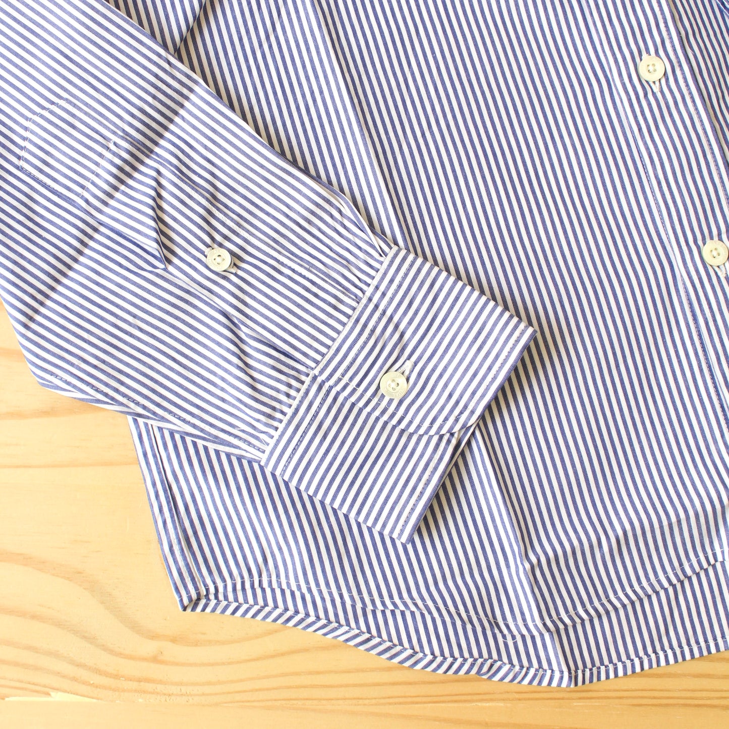 MANUAL ALPHABET -
100/2 BROAD BD SHIRT