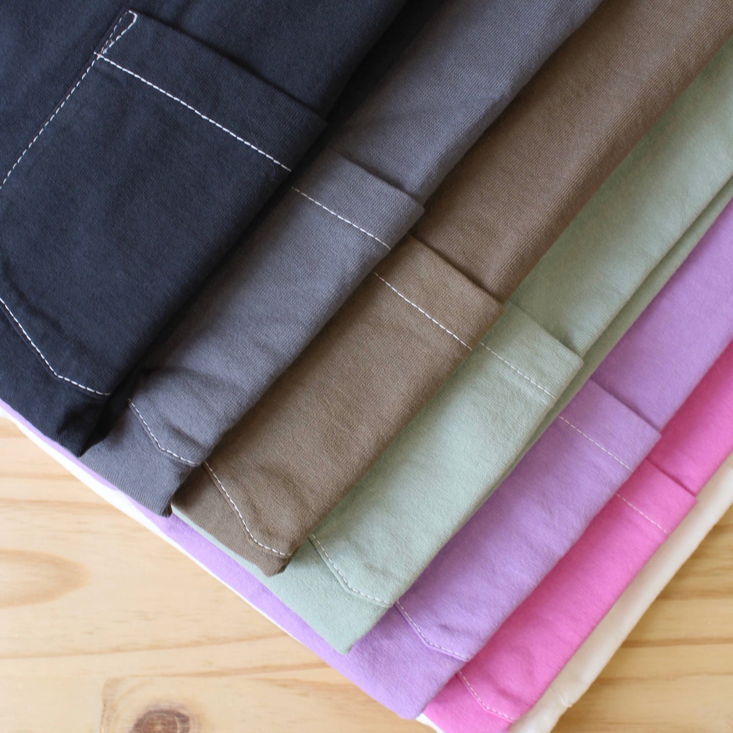 AheHee -Heavyweight Pocket Tee