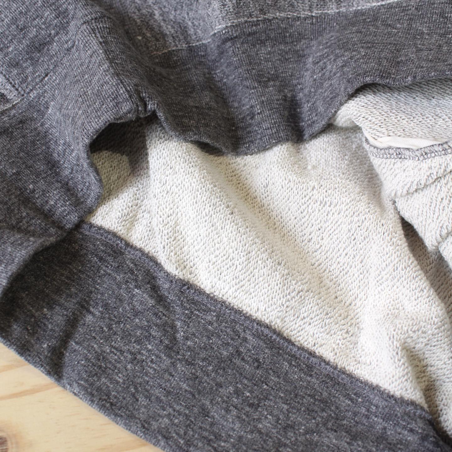 FELCO - DOUBLE V GUSSET 16OZ HEAVY WEIGHT TERRY HOODED