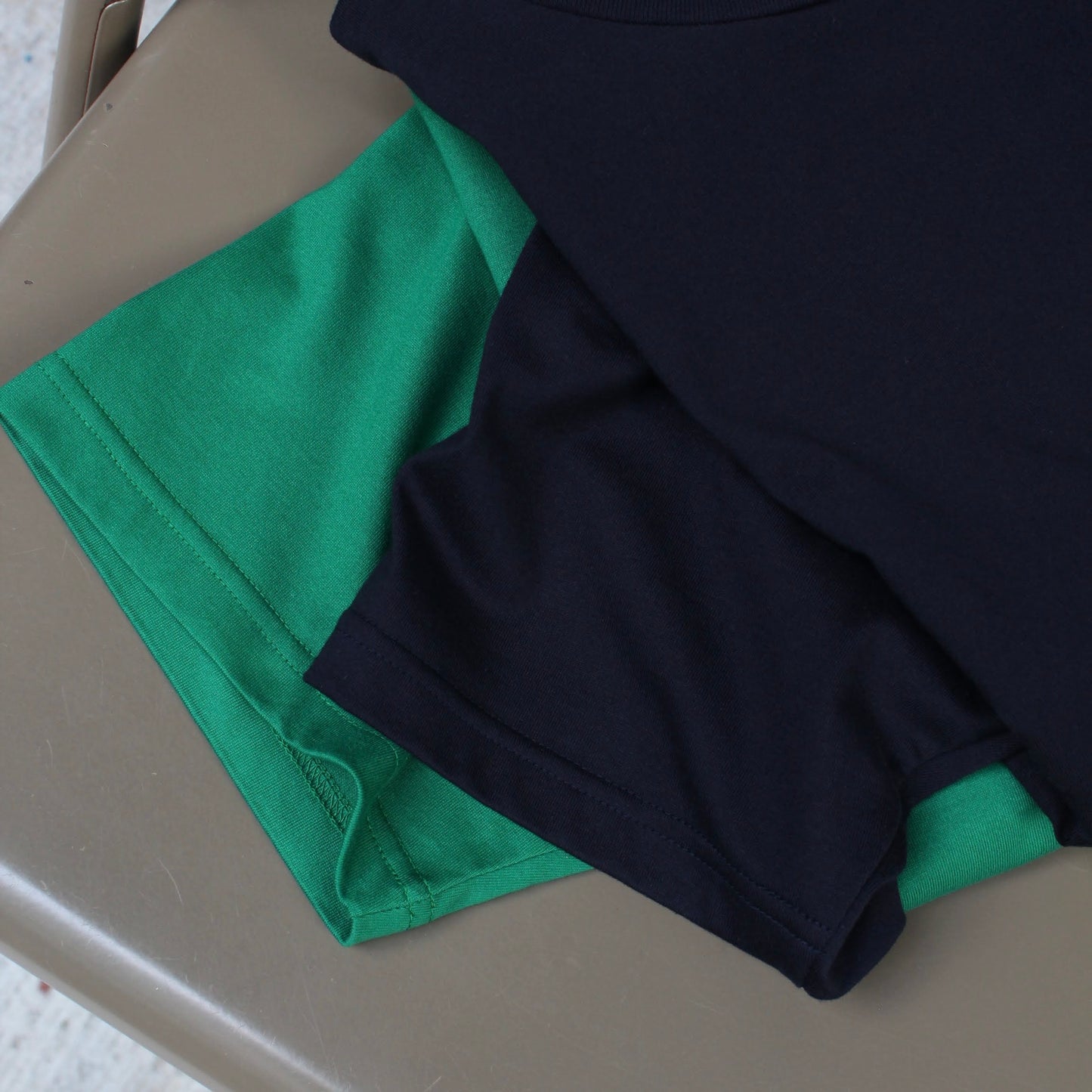 FLISTFIA -
CREW NECK T-SHIRT
