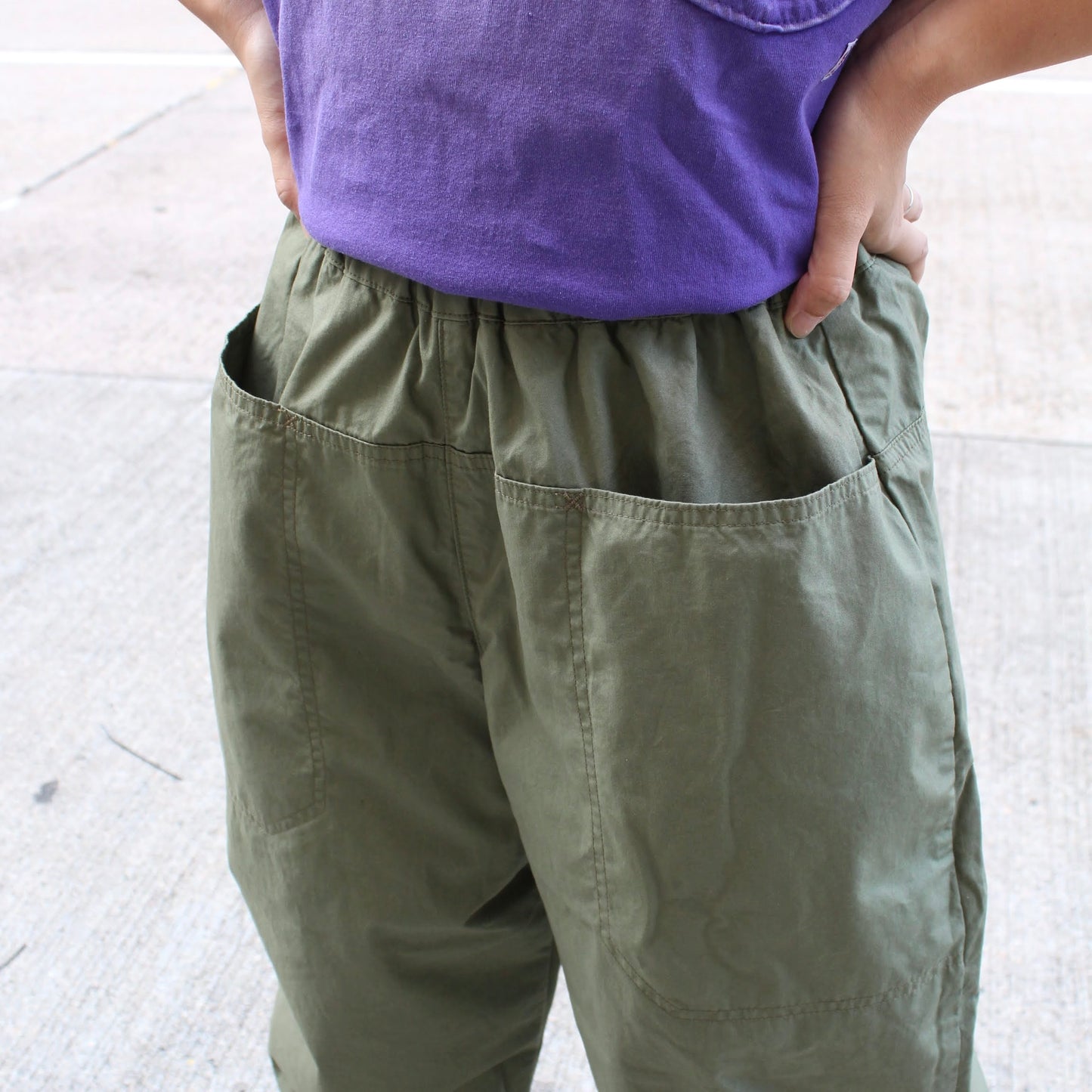 D.M.G -
BELT VOLUME PANTS