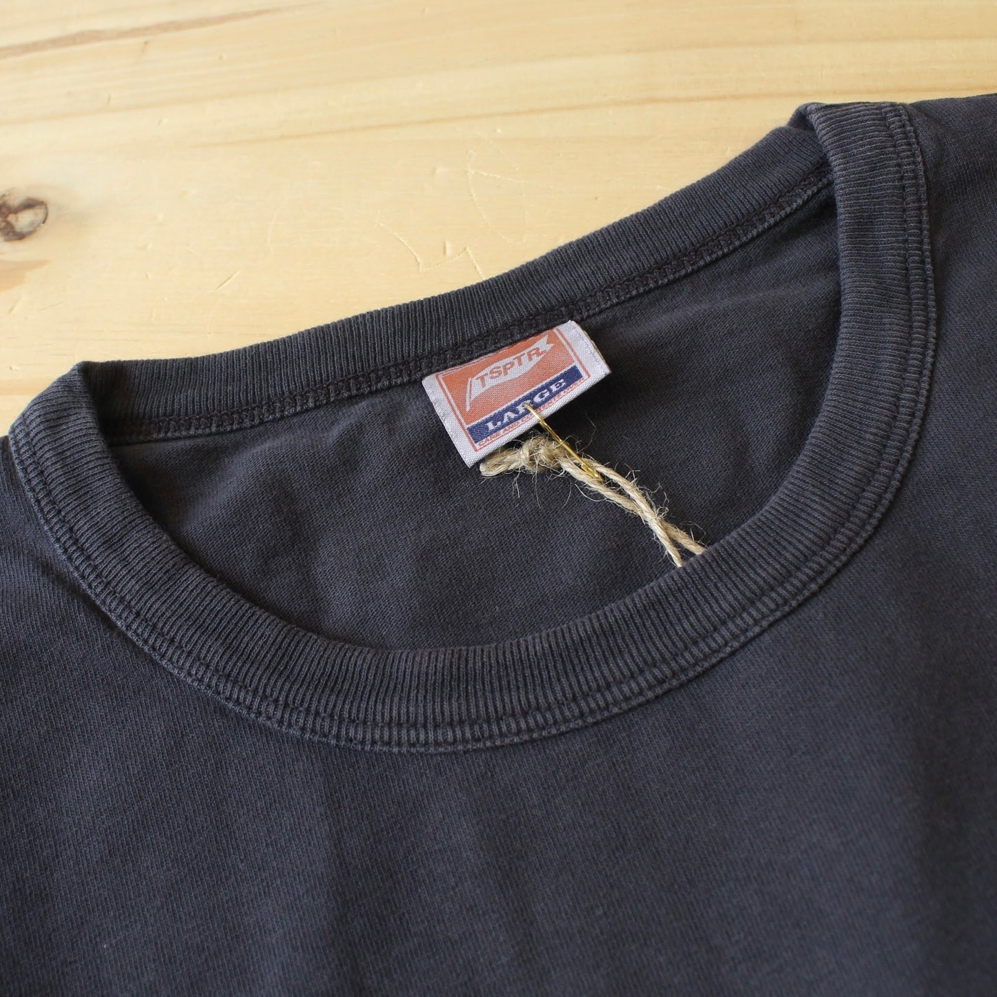 TSPTR - 
SNOOPY PRINT TEE