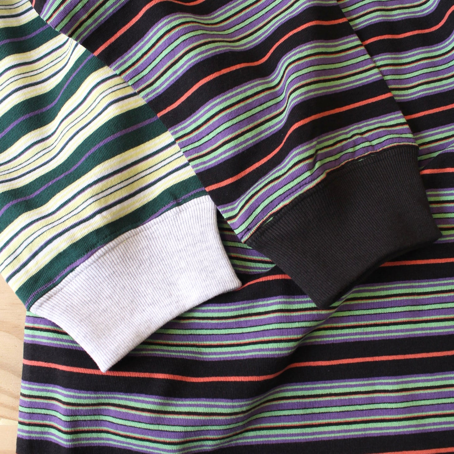 SOGLIA -
OPEN END L/S BORDER TEE