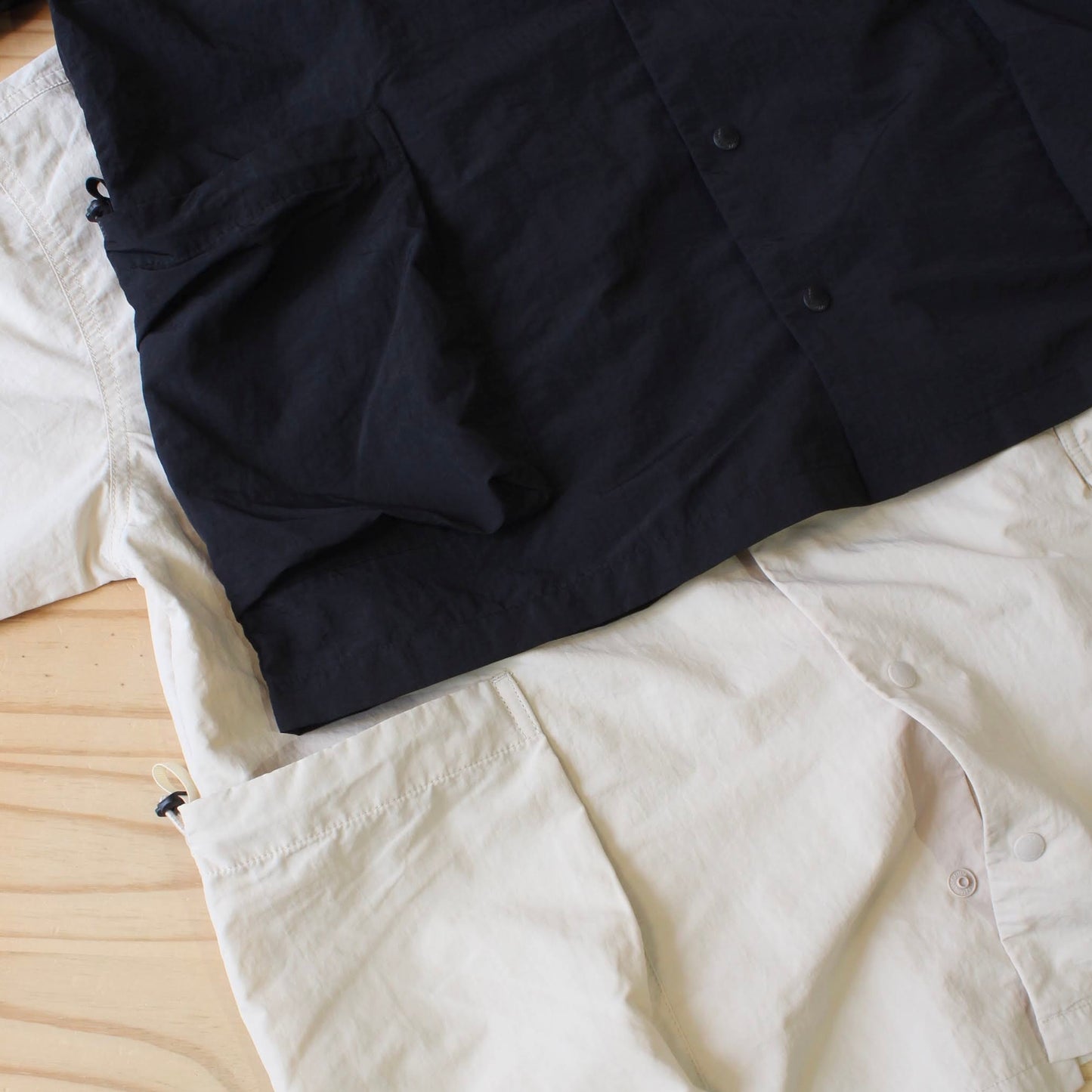 WILD THINGS JAPAN -
CAMP TOOL POCKET S/S SHIRTS
-