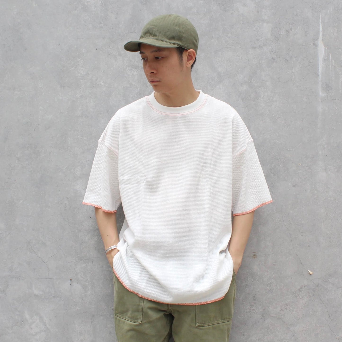 UNIVERSAL OVERALL -
HEAVYWEIGHT THERMAL LOOSE FIT TEE