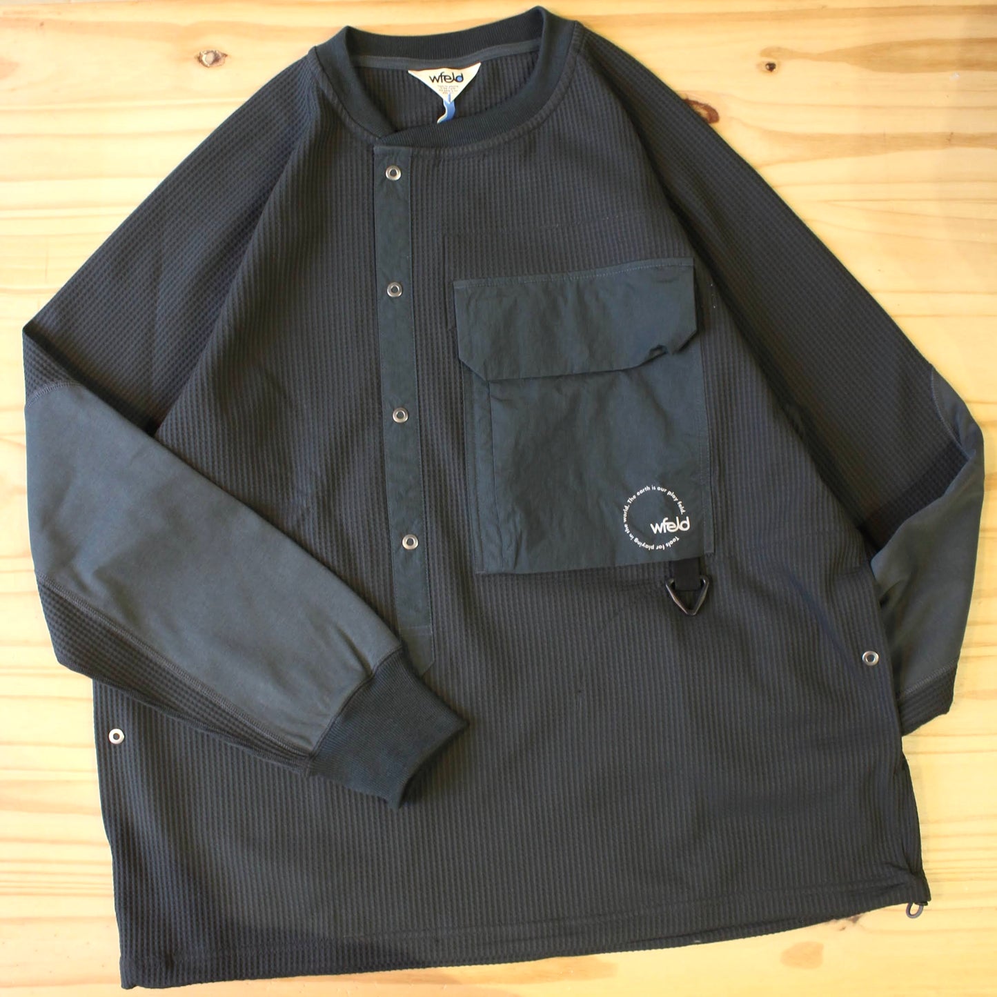 WFELD -
DRY WAFFLES HENLEY NECK SHIRT