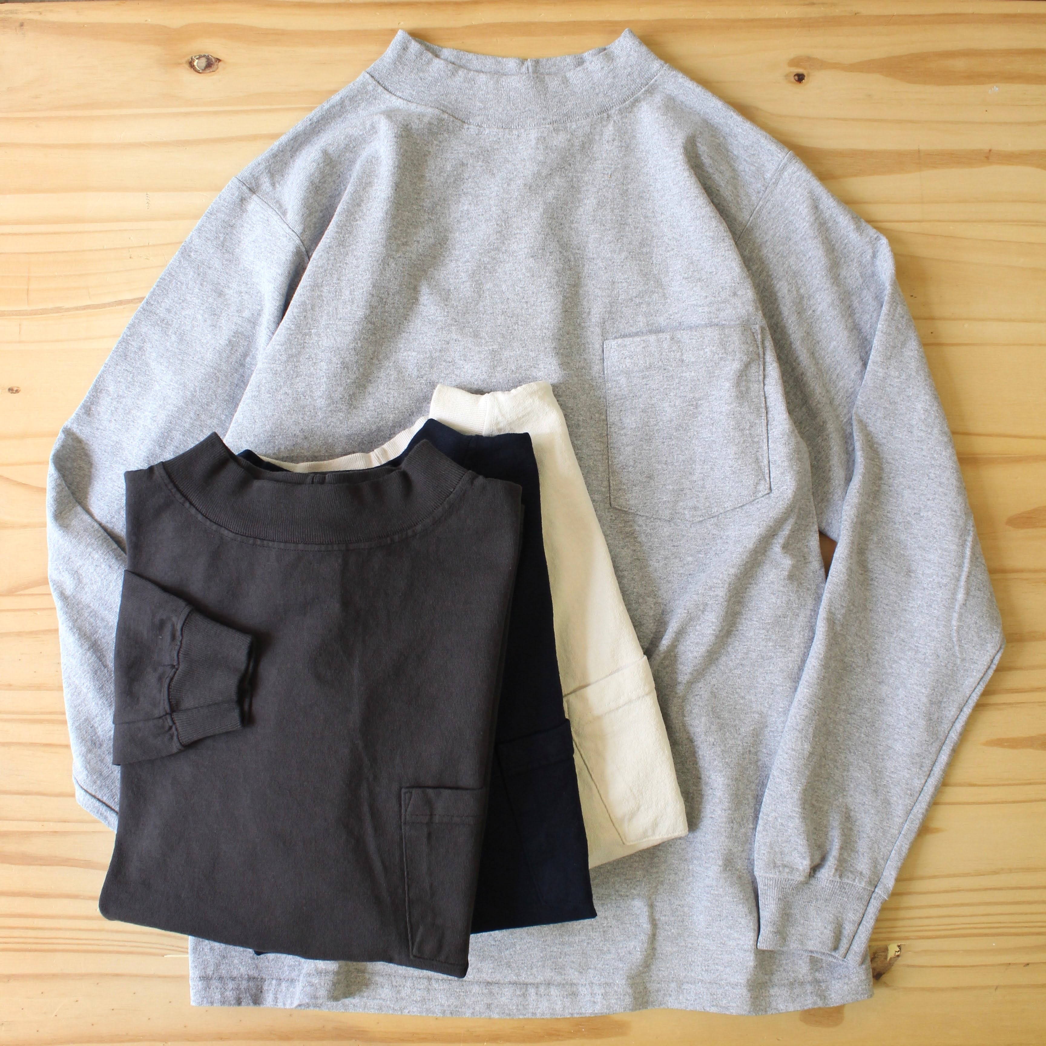 GOODWEAR (日版) - MOCK NECK L/S POCKET TEE – WHERE.