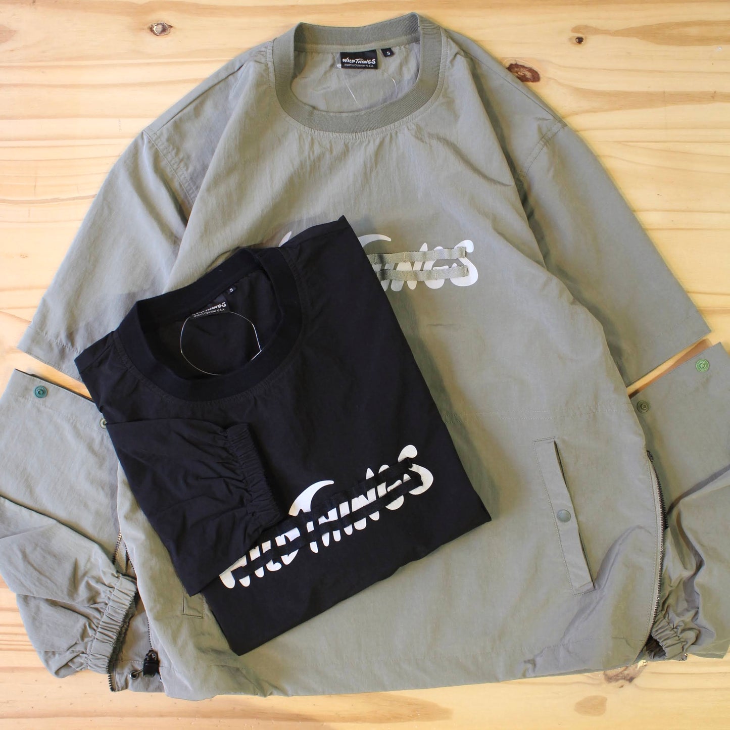 WILD THINGS JAPAN -
CONVERTIBLE PULLOVER