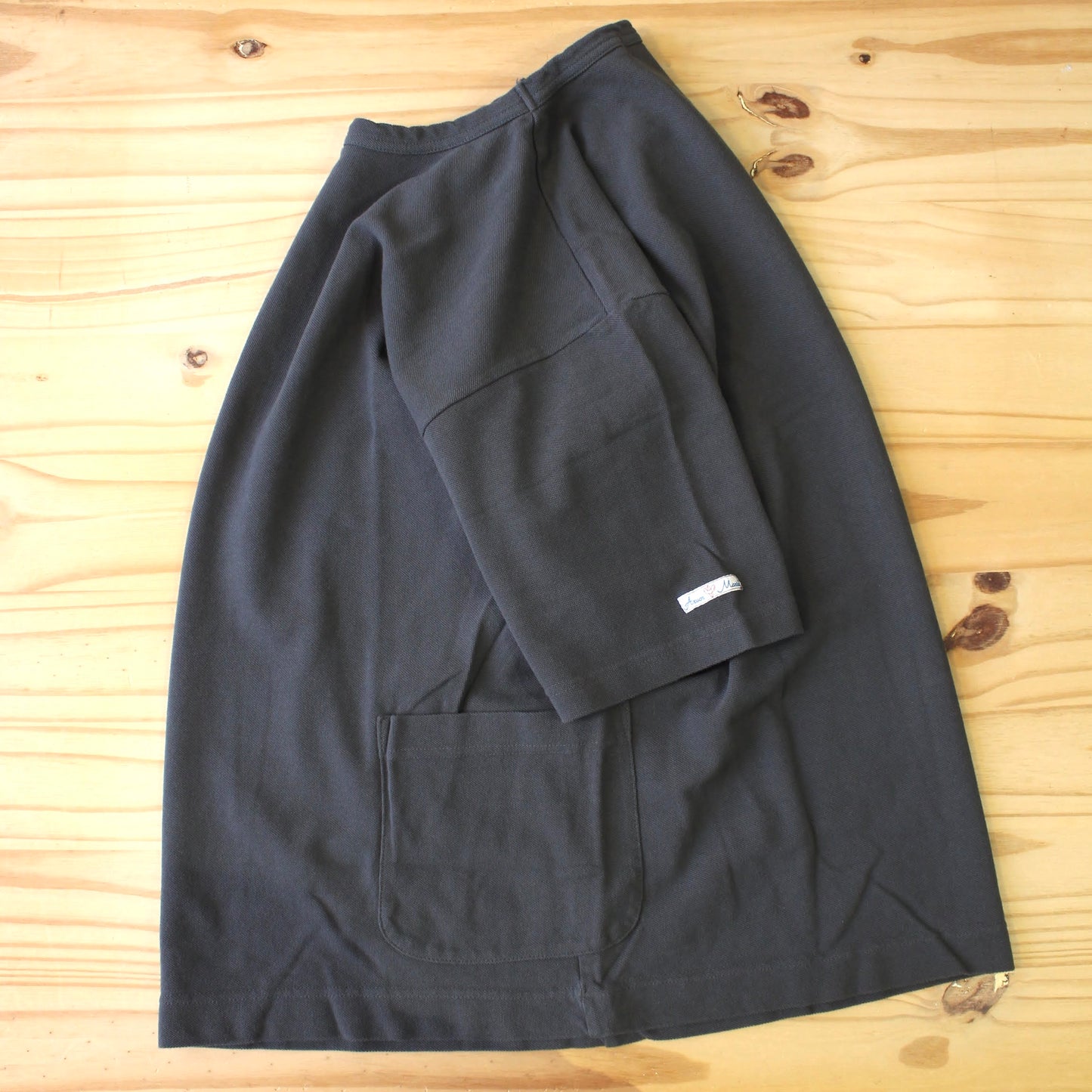 ARVOR MAREE -
FISHERMAN SIDE POCKET TEE