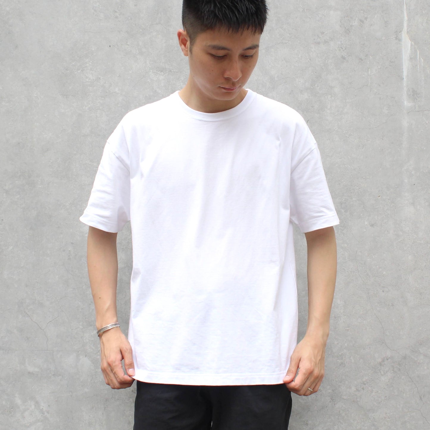 UNIVERSAL OVERALL 日版 - 
HEAVYWEIGHT PACK(2 PCS) TEE