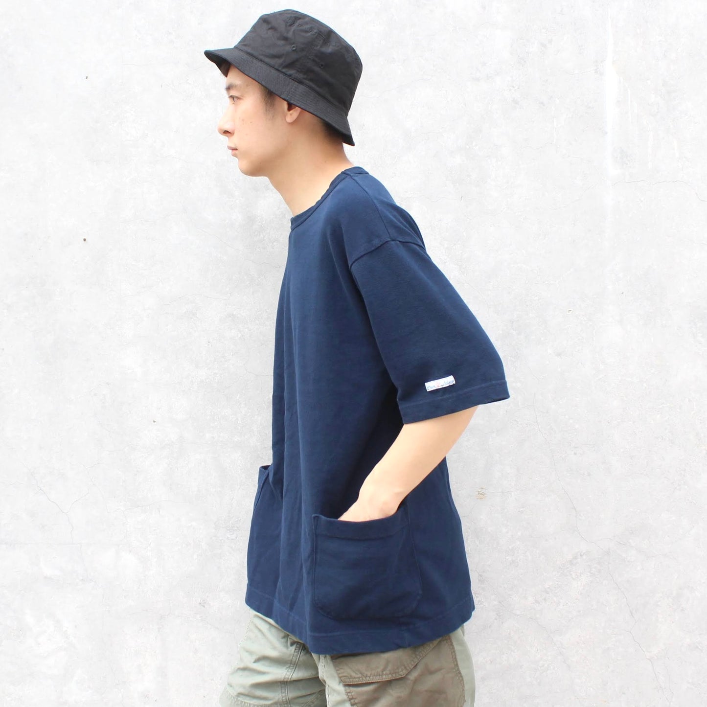 ARVOR MAREE -
FISHERMAN SIDE POCKET TEE