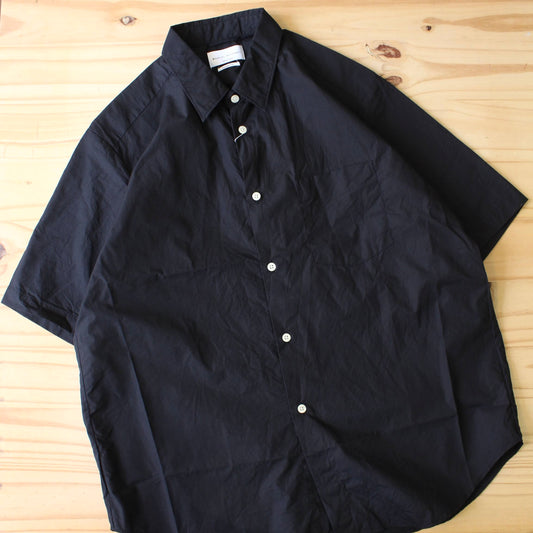 MANUAL ALPHABET - 
TYPEWRITER LOOSE FIT S/S SHIRT