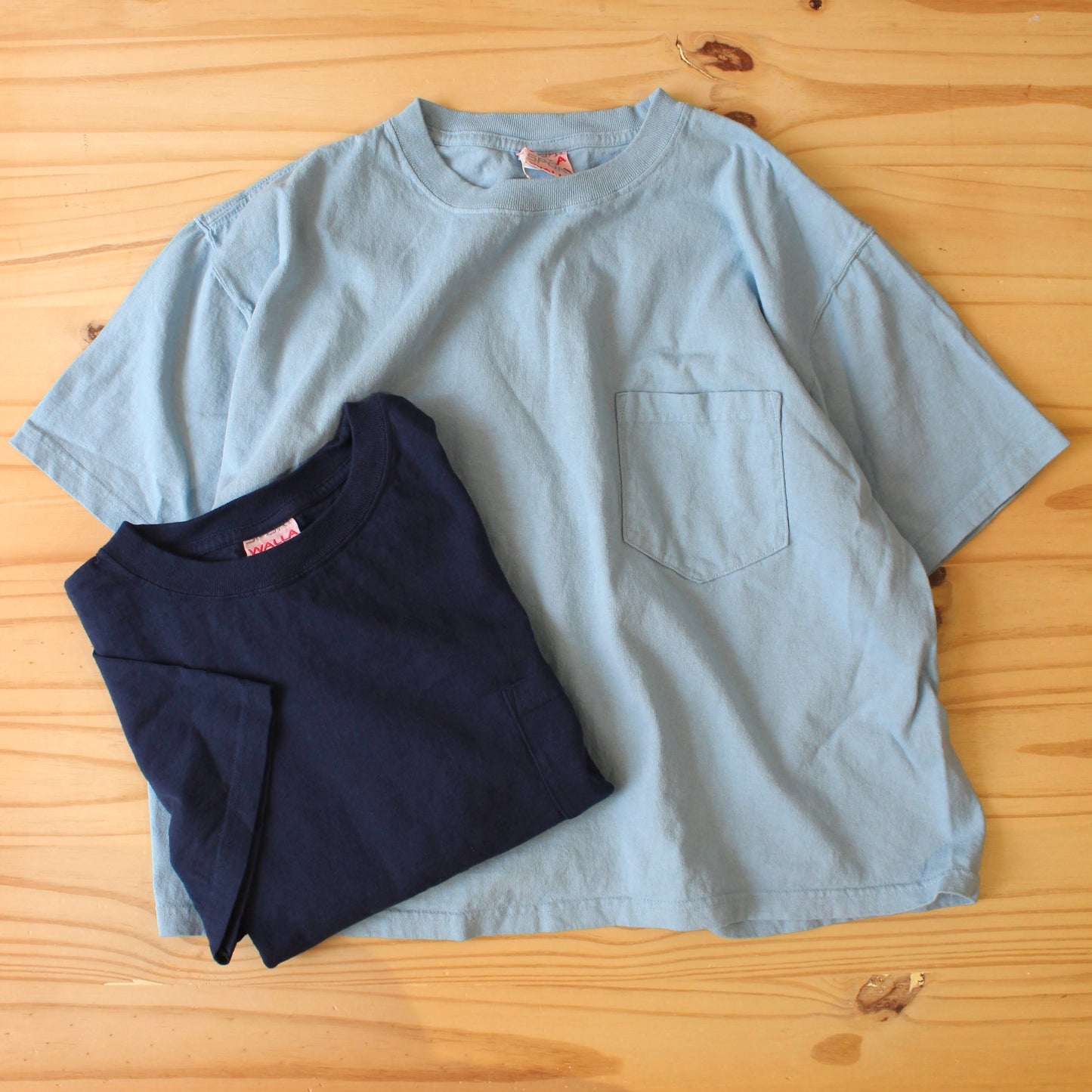 WALLA WALLA SPORT - 
CROPPED POCKET TEE