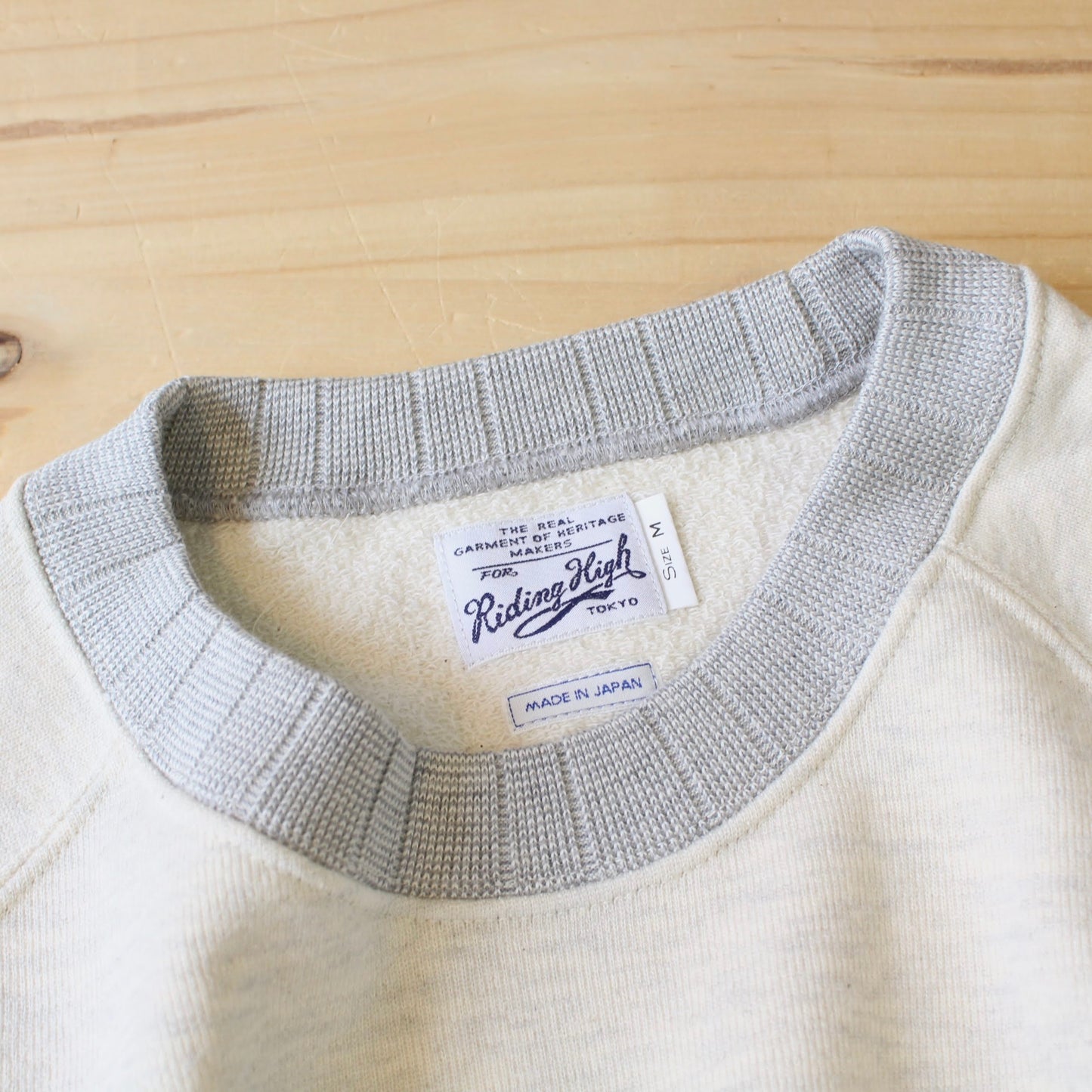 RIDING HIGH TOKYO -
BOCOBOCO URAKE CREWNECK SWEAT