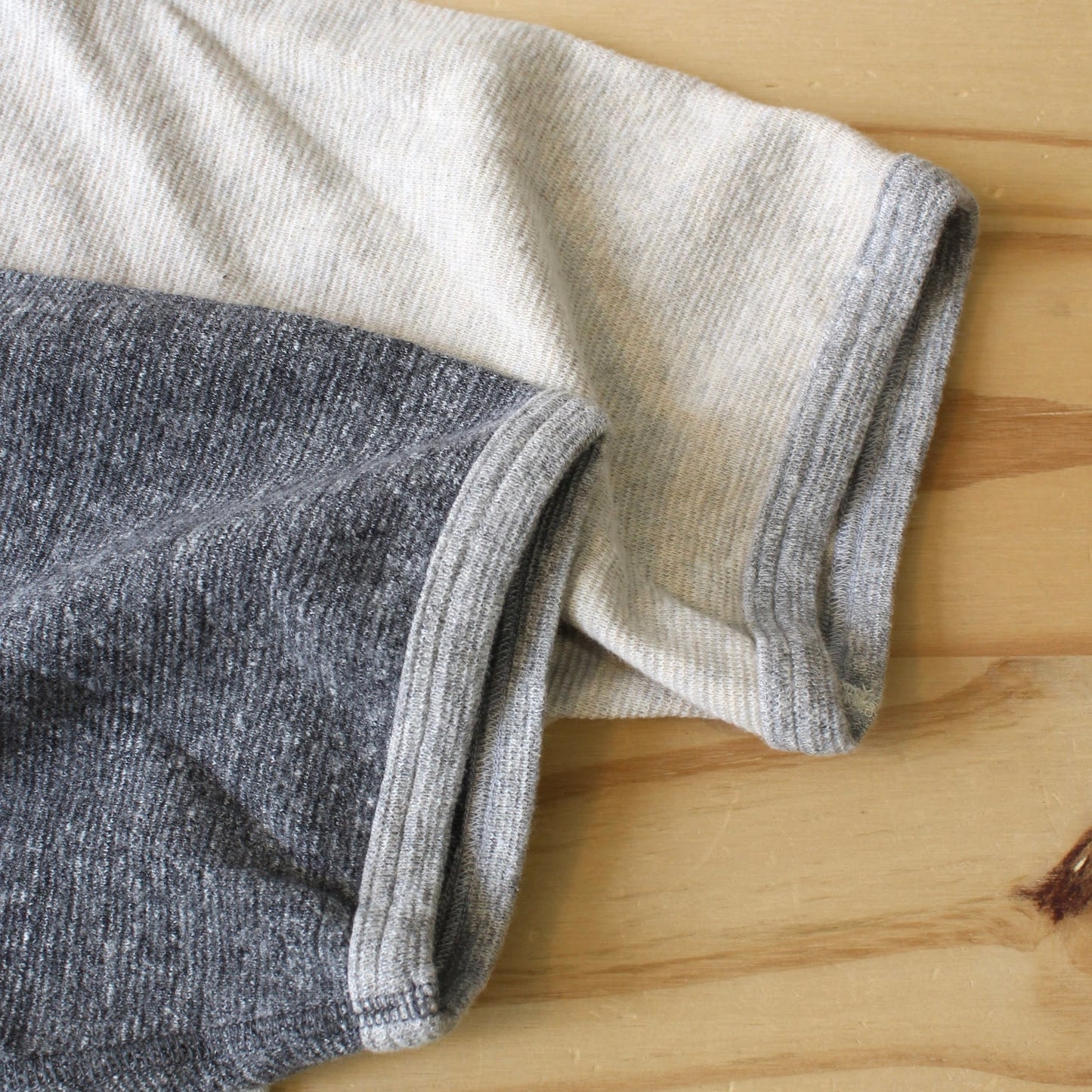 Kepani -
RAGLAN RINGER TEE