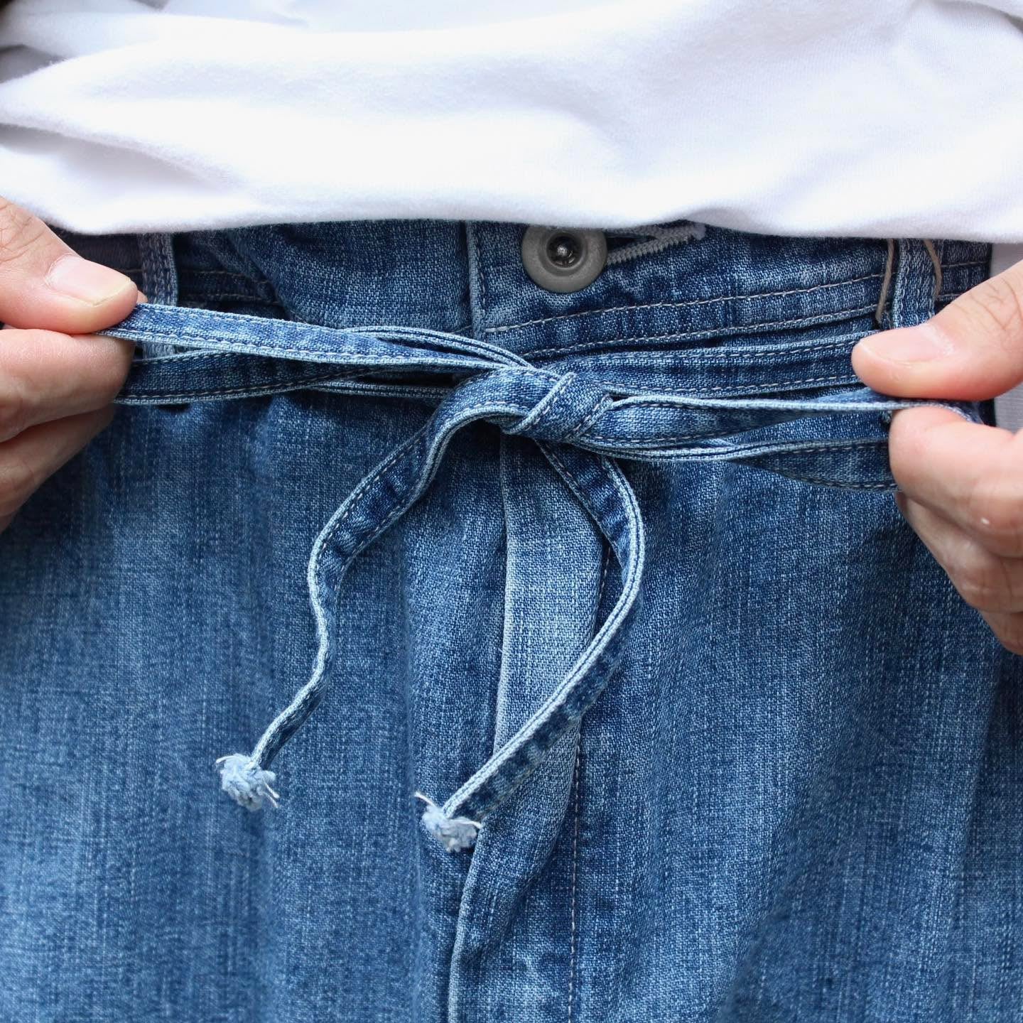 REMILLA -
CROSS DENIM PANTS