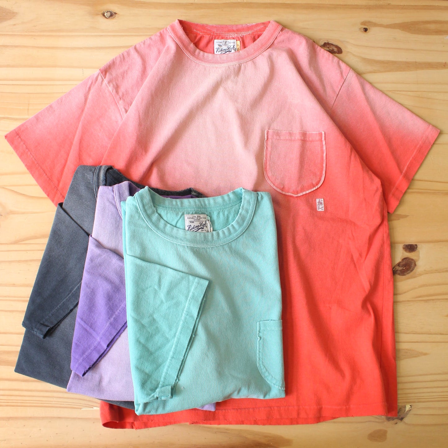 RIDING HIGH TOKYO - 
USA JERSEY SUN FADE POCKET TEE