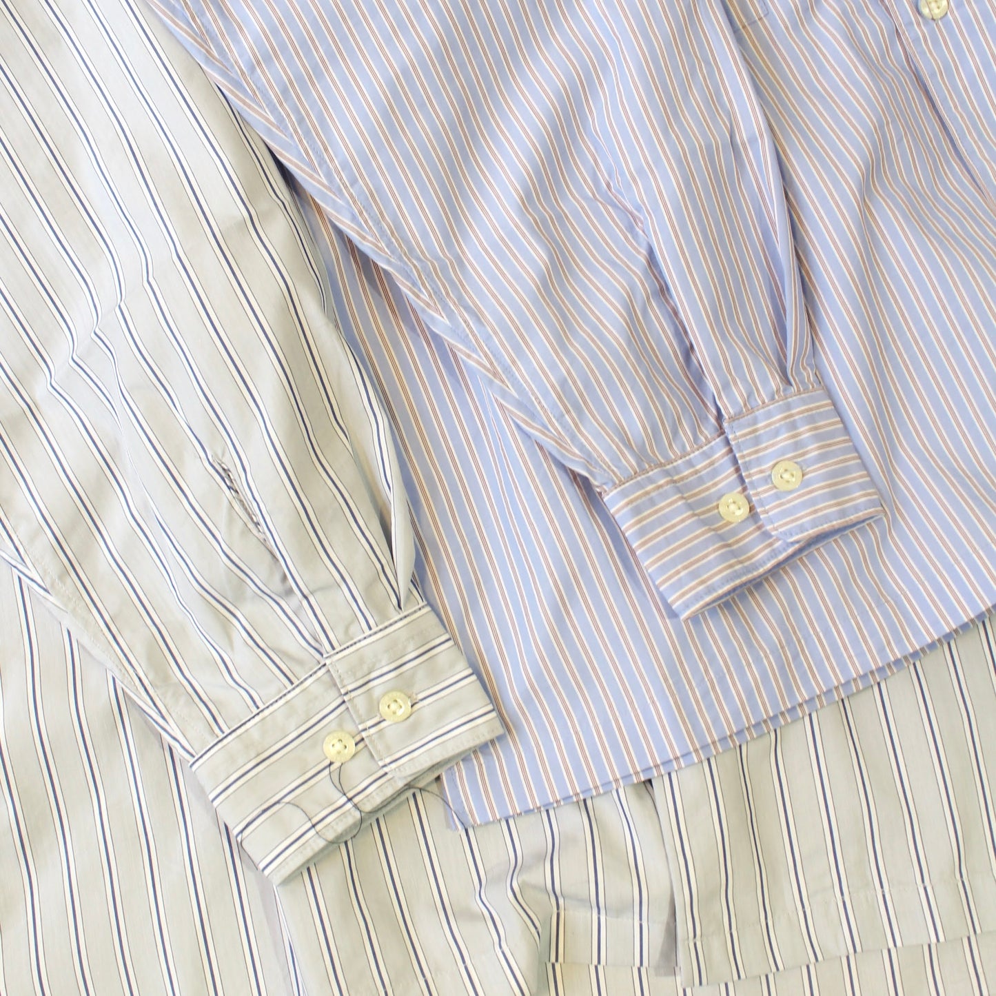 MANUAL ALPHABET -
T/C POPLIN HOOD SHIRT