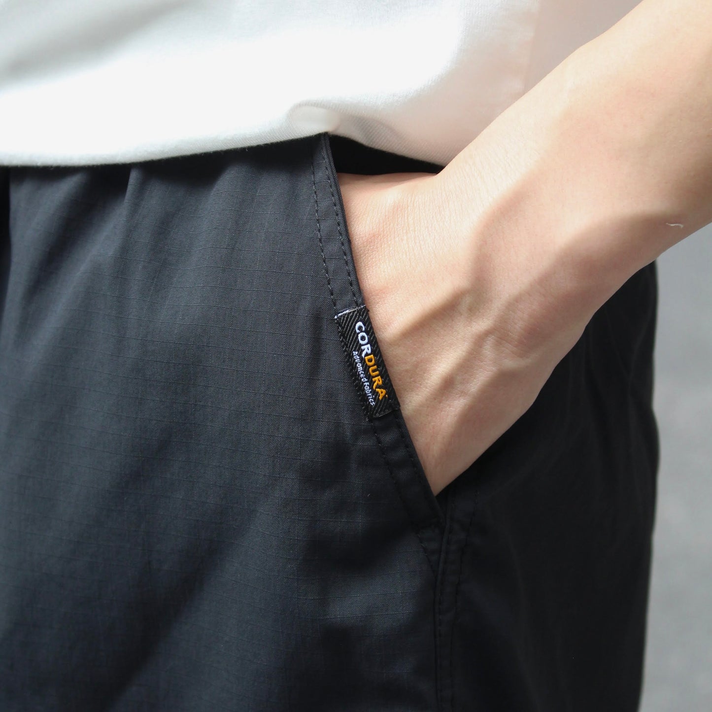 WILD THINGS JAPAN -
ARMY SHORTS