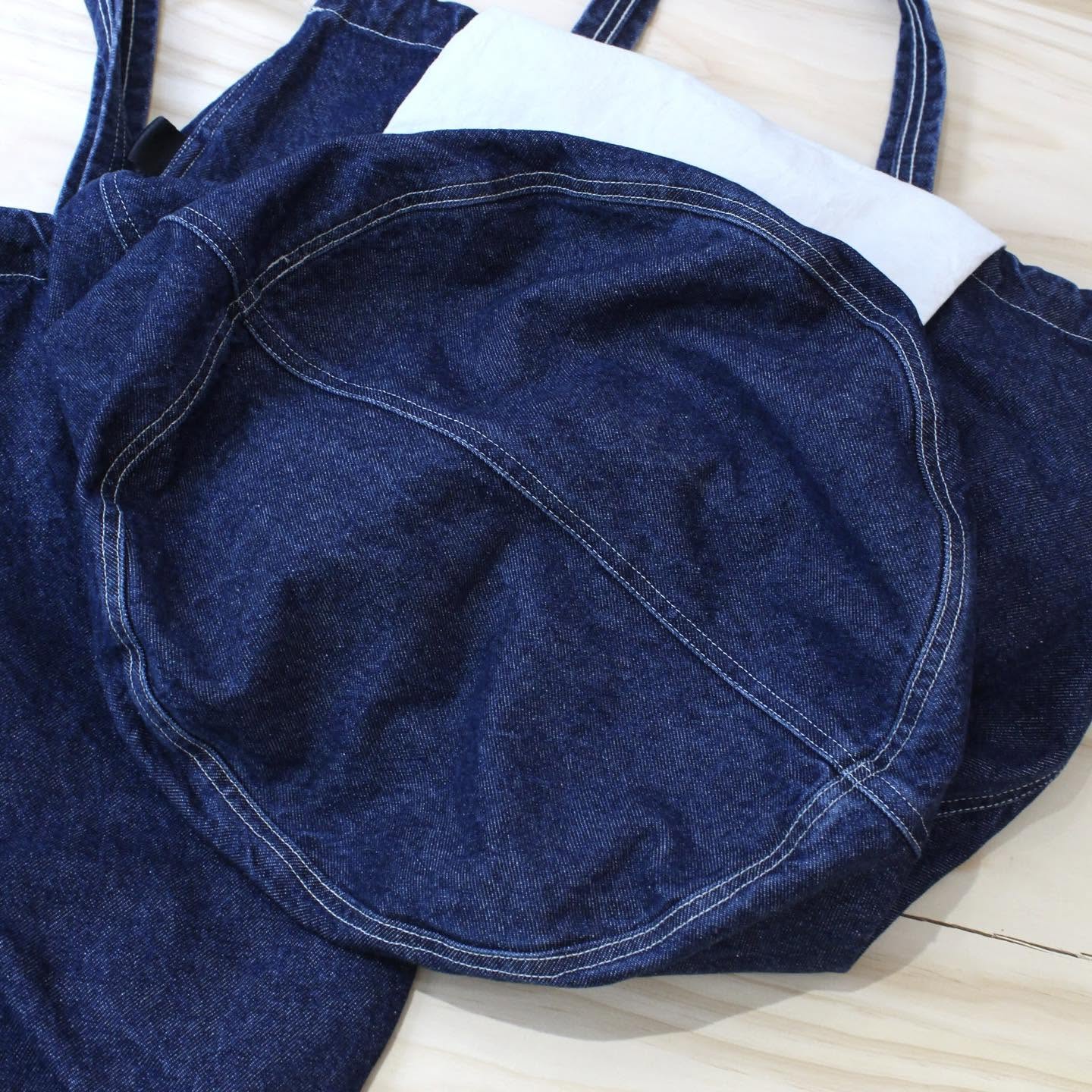 NAPRON - DENIM BAG (REPRODUCTION USED DENIM)