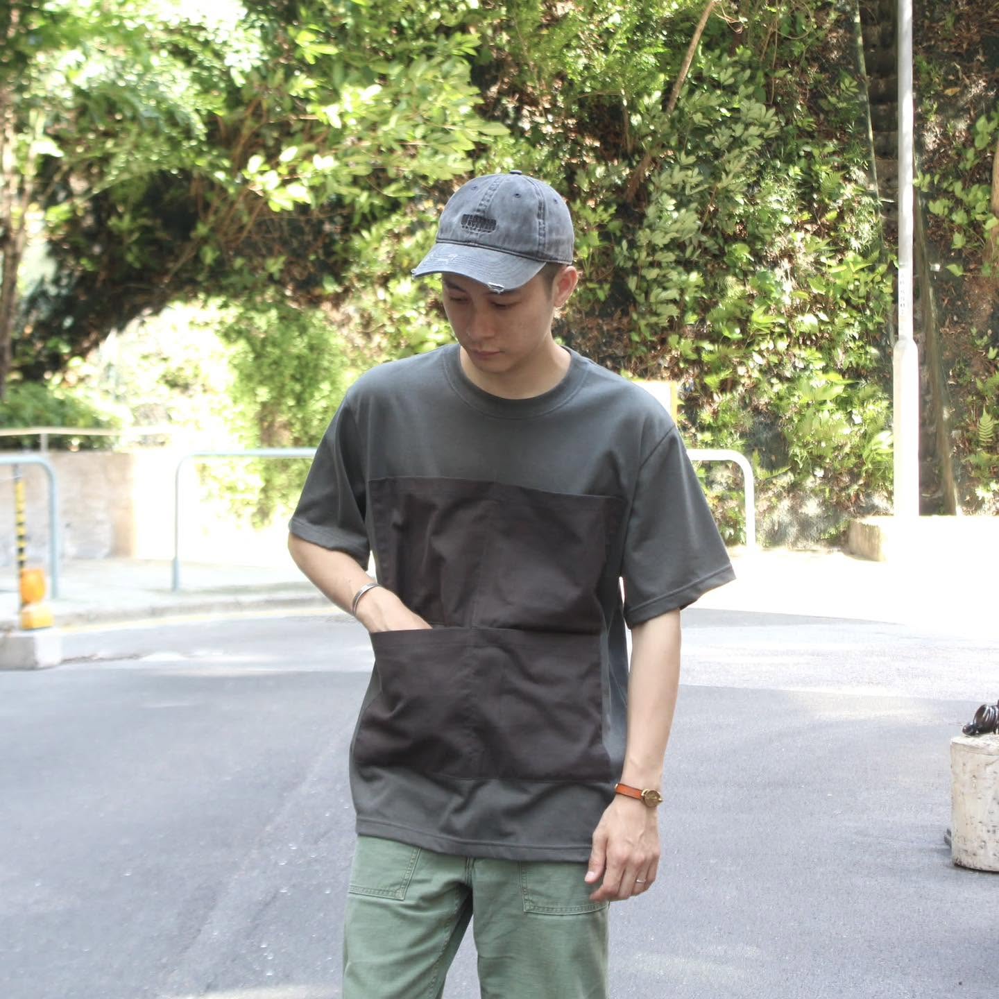 NAPRON - BIG POCKET TEE