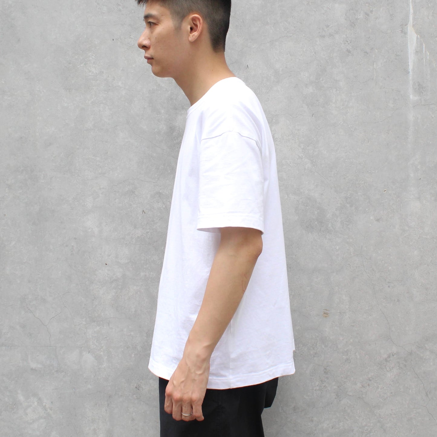 UNIVERSAL OVERALL 日版 - 
HEAVYWEIGHT PACK(2 PCS) TEE