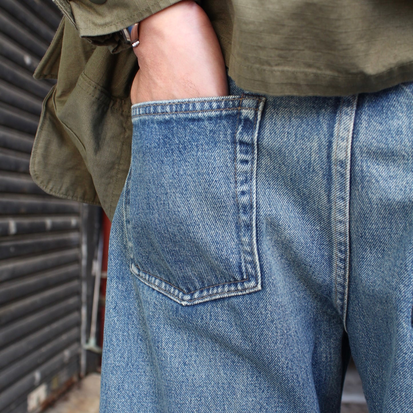 AUTHEN JAPAN -
12.5OZ VINTAGE STRAIGHT LEG DENIM
USED WASH