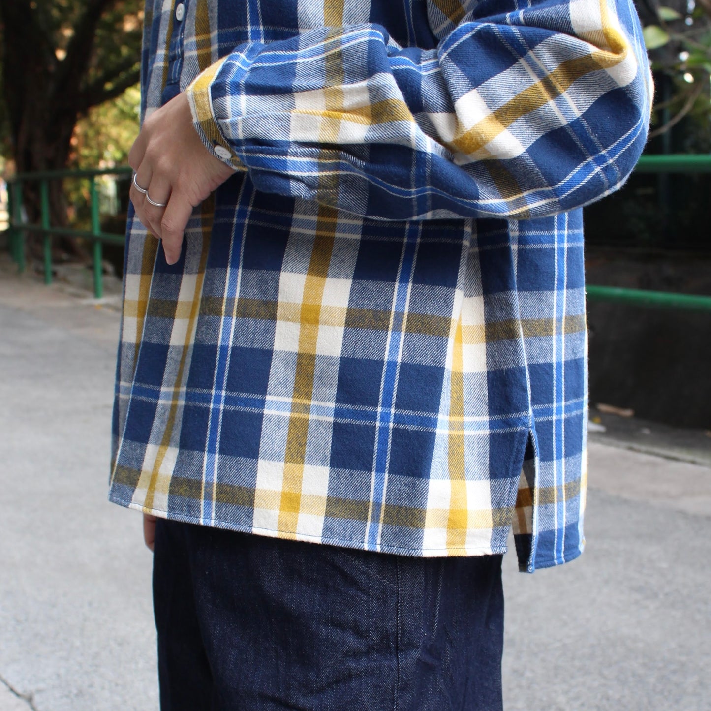 D.M.G - BRUSHED CHECK PULLOVER SHIRT