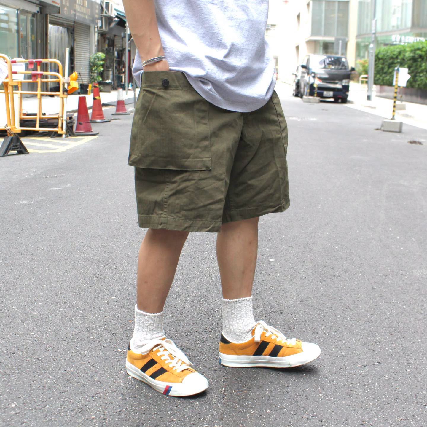 Or Slow -
 US ARMY POCKET CARGO SHORTS