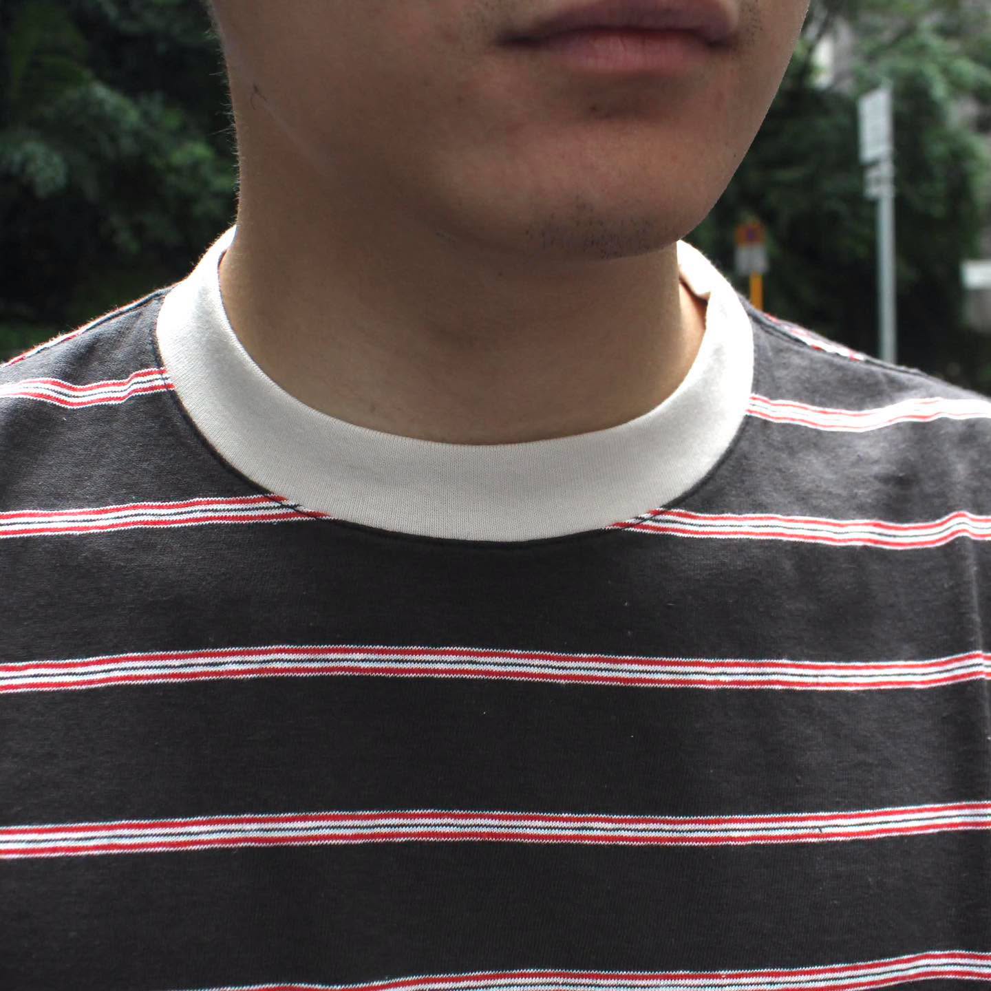 MANUAL ALPHABET - RETRO BORDER WIDE SPINDLE TEE