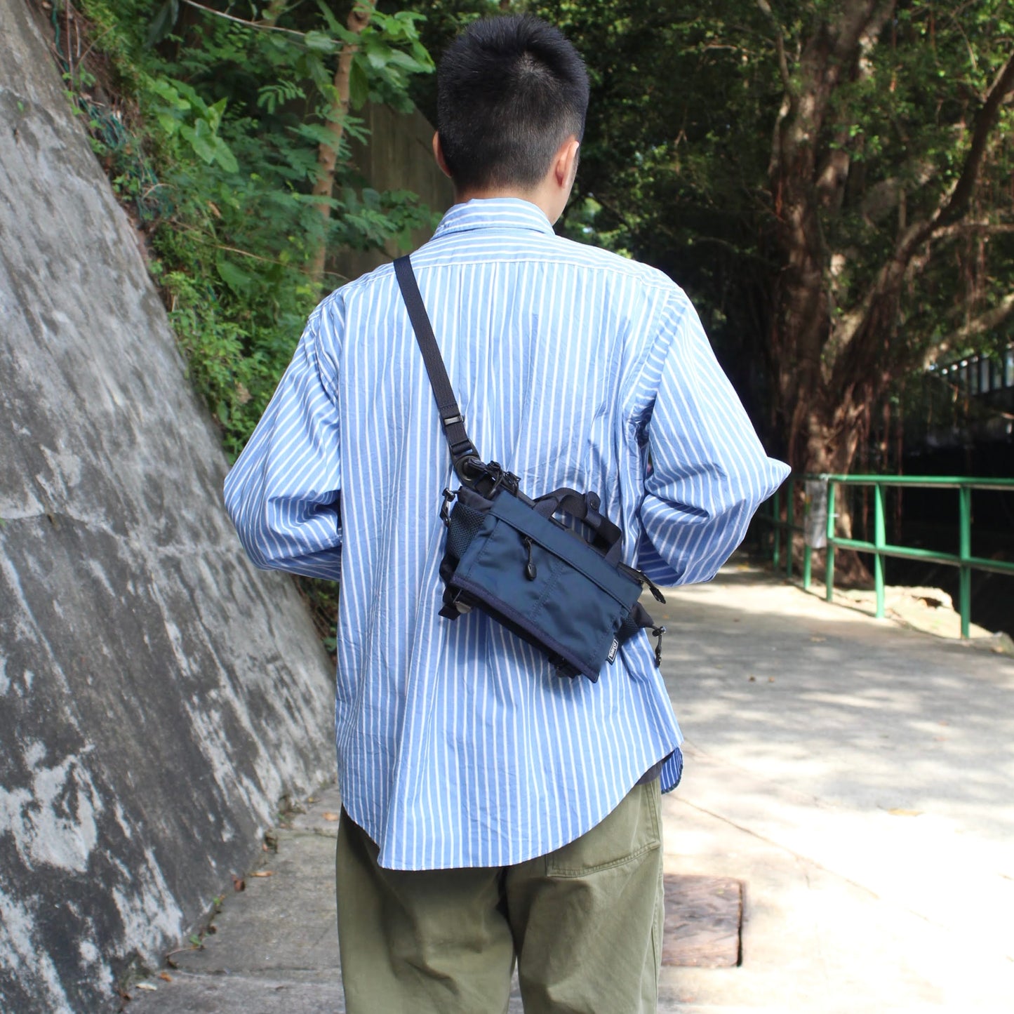 HARVEST LABEL - 
WINGMAN SHOULDER SACHOCHE BAG