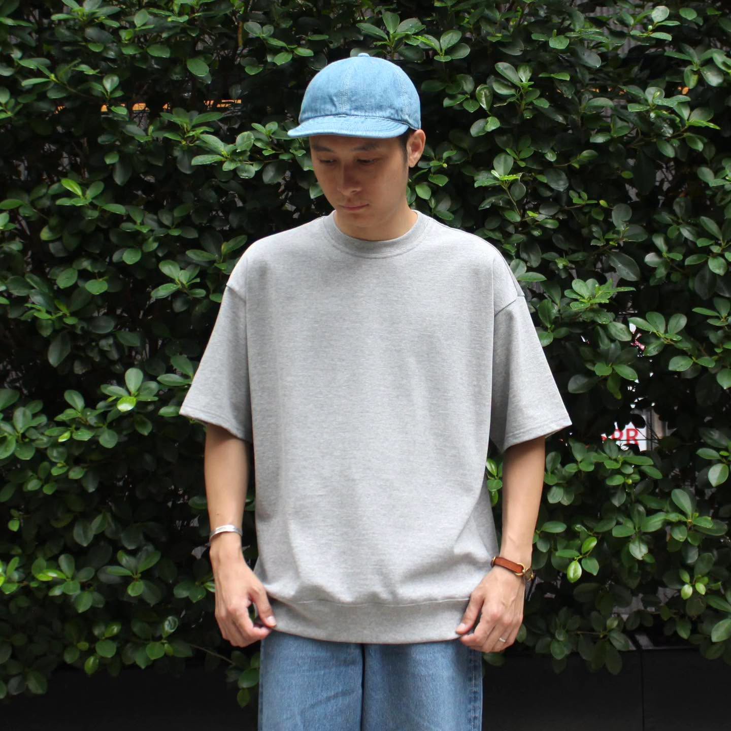 MANUAL ALPHABET - DERABE HEM RIB TEE