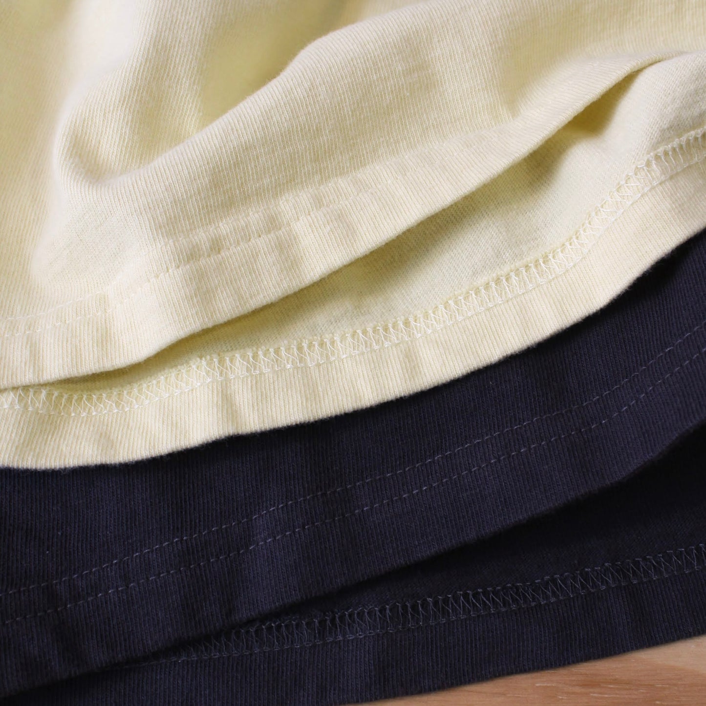 FLISTFIA -
LOOPWHEEL CREW NECK TEE