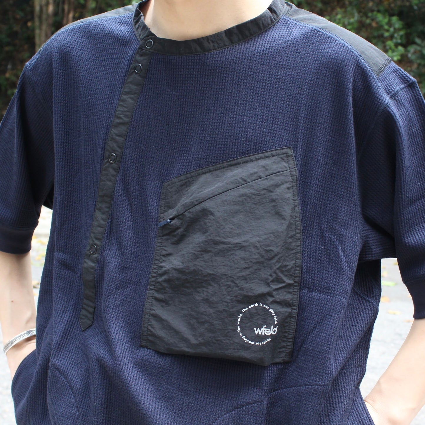 WFELD -
S/S WAFFLES HENLEY NECK SHIRT (OVERSIZED FIT)