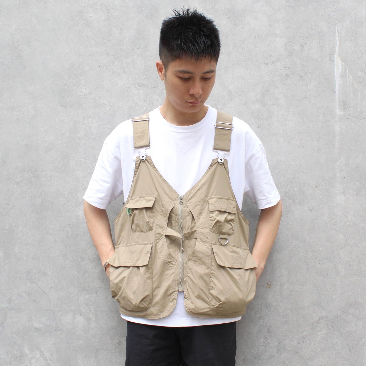 UNIVERSAL OVERALL 日版 -
PLAY WORK PACKABLE PLAY AIR NYLON VEST