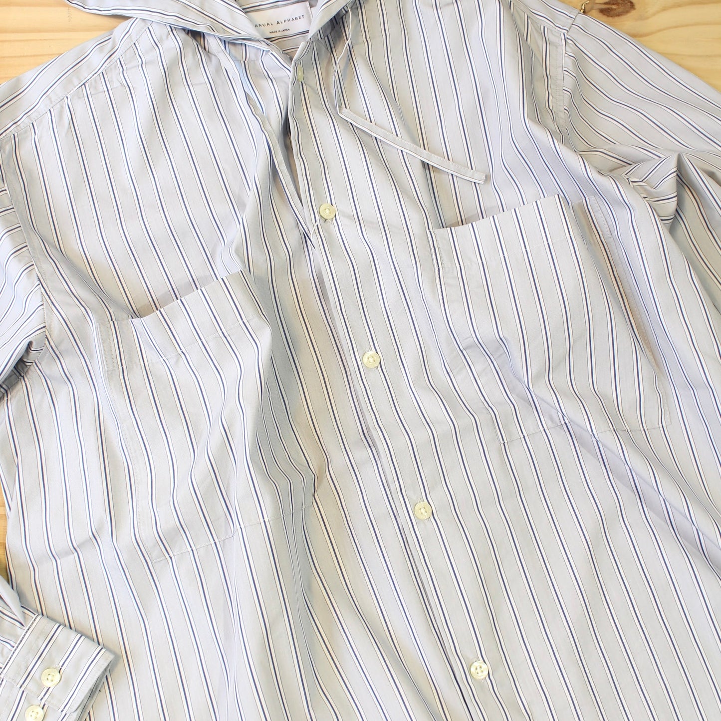 MANUAL ALPHABET -
T/C POPLIN HOOD SHIRT