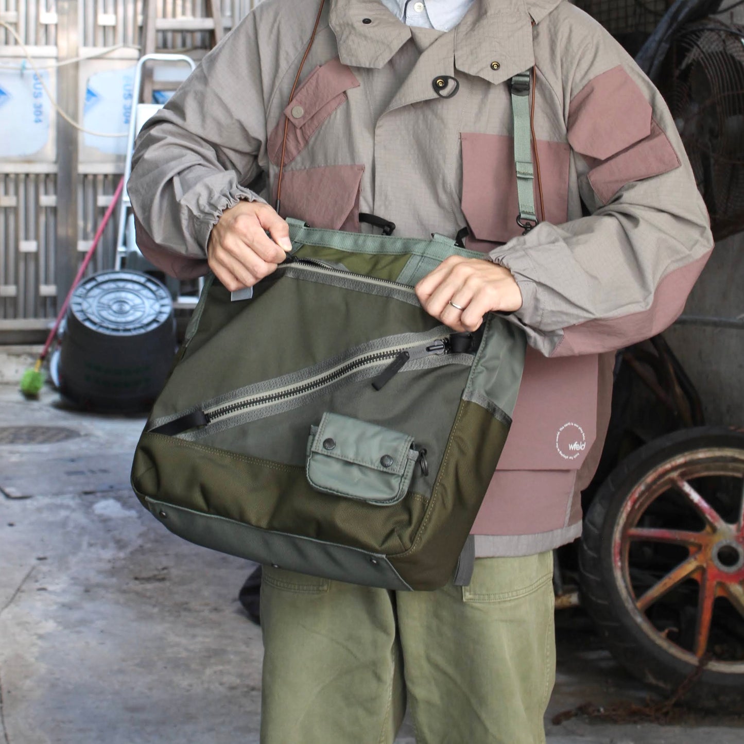 HARVEST LABEL - RELOAD TOTE BAG