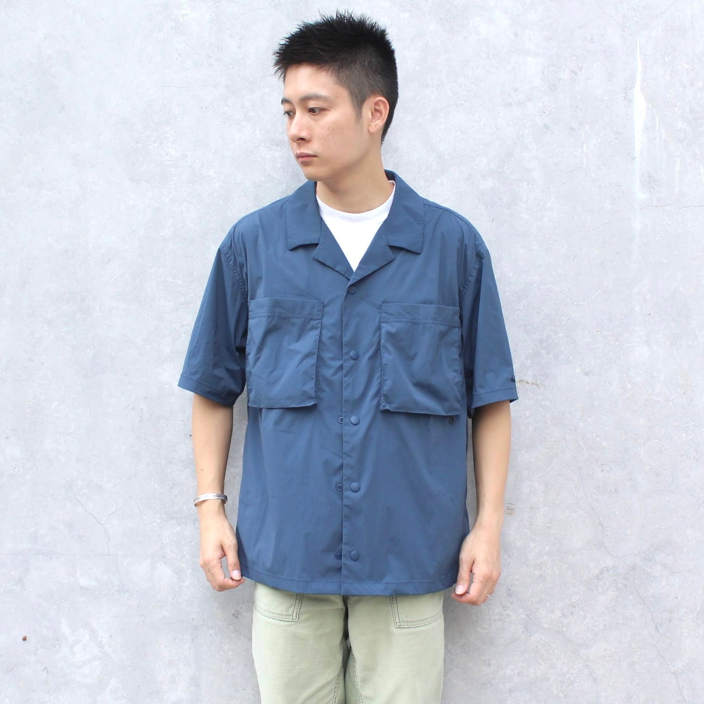WILD THINGS JAPAN -
OPEN COLLAR POCKET CAMP S/S SHIRT