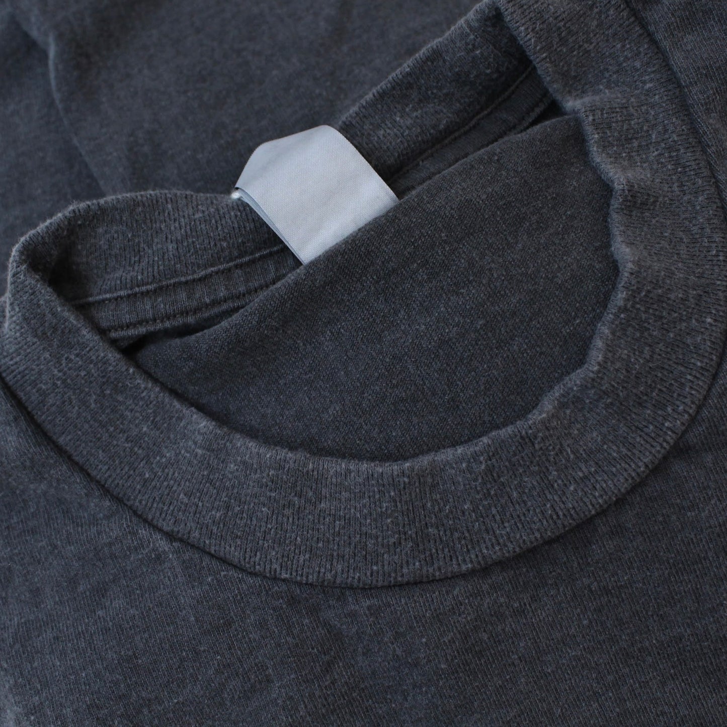 UNISON SPECIAL - 
GIANT TUBE S/S TEE
(CHILLIN DAY)